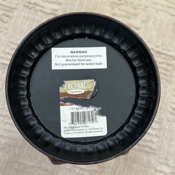 Metal decorative vase, Embossed Metal Floral Decorative Vase,  home decor - Picture 16 of 16